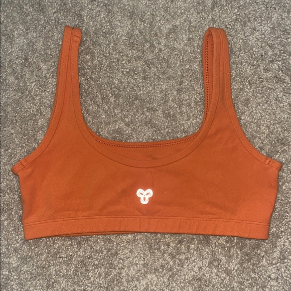 Aritzia TnAction set - Picture 6 of 6